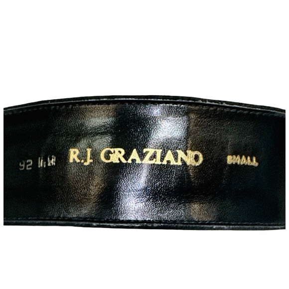 R.J. Graziano Black and Gold Statement Belt. Size Small. - Picture 13 of 14